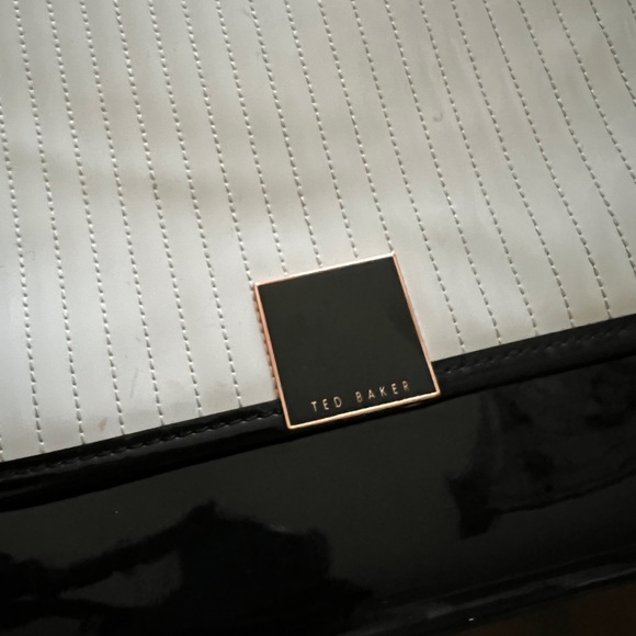 Like New Ted Baker Black & White Crossbody - Picture 3 of 6